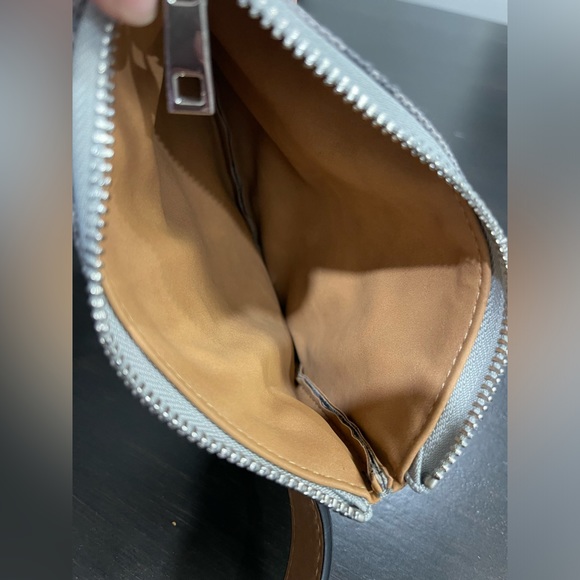 Michael Kors Grey Signature Logo Belt Fanny Pack - Picture 5 of 9